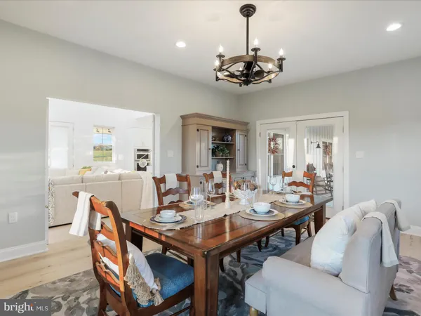 $975,000 | 197 Rawhide Lane, Shenandoah Junction, WV 25442