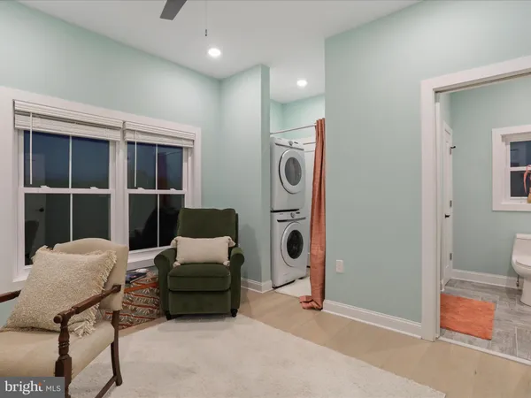 $975,000 | 197 Rawhide Lane, Shenandoah Junction, WV 25442