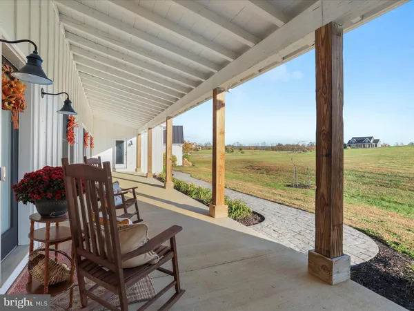 $975,000 | 197 Rawhide Lane, Shenandoah Junction, WV 25442