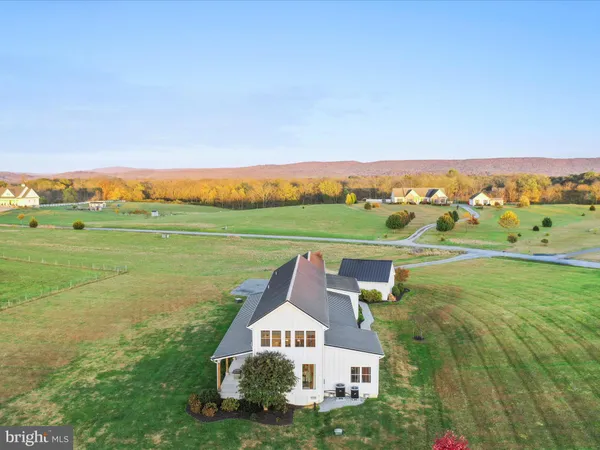 $975,000 | 197 Rawhide Lane, Shenandoah Junction, WV 25442