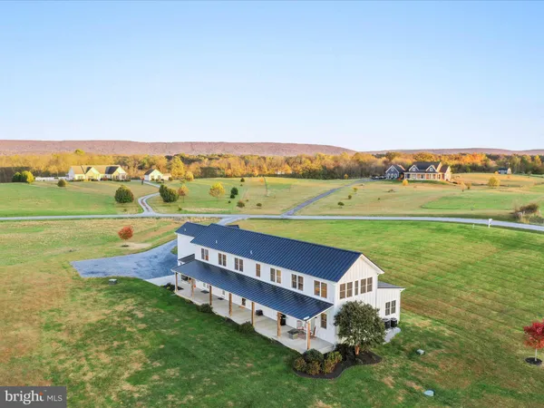 $975,000 | 197 Rawhide Lane, Shenandoah Junction, WV 25442