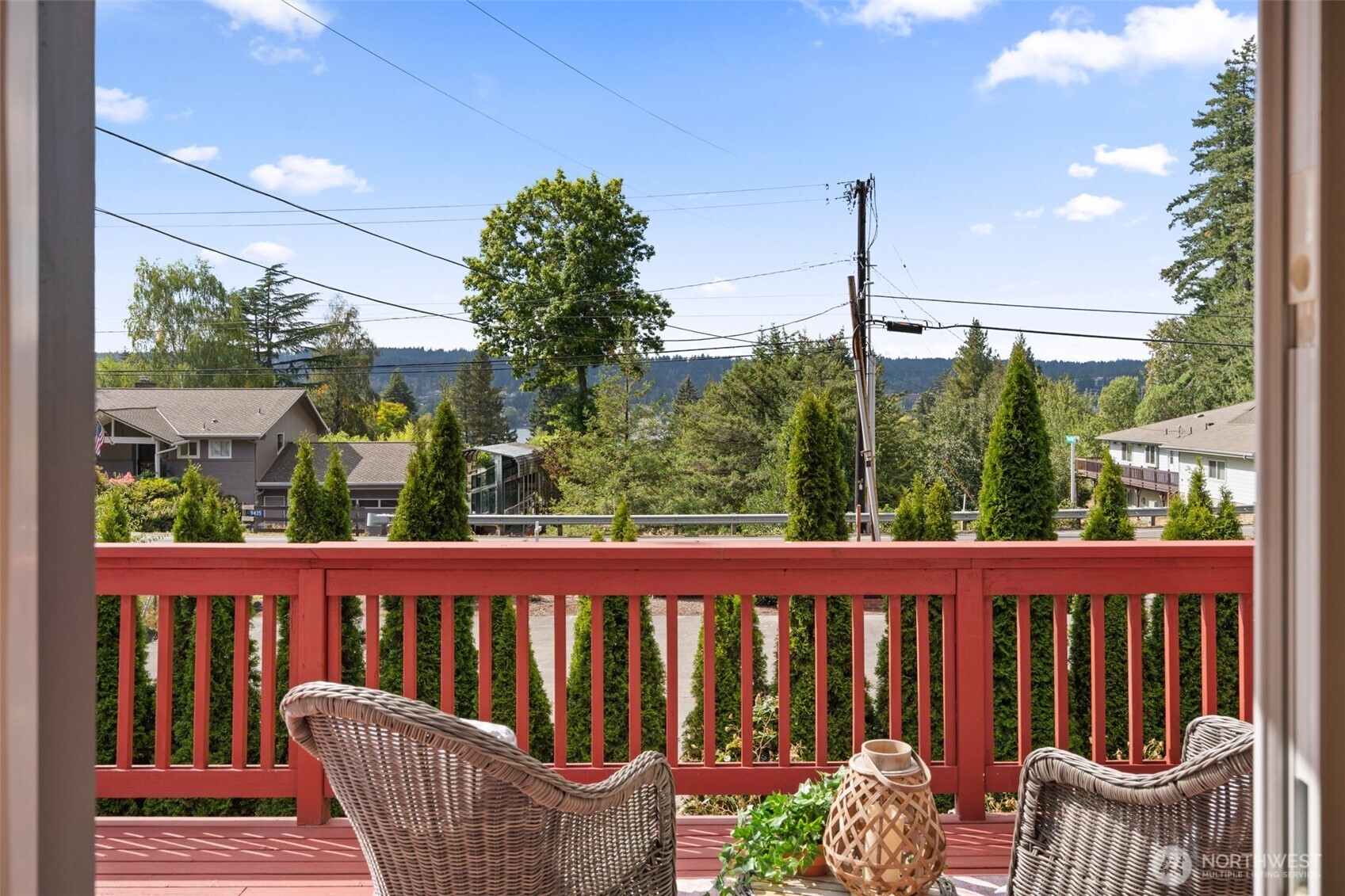 1987 Northwest Rampart Ridge Court Bremerton, WA 98311 - Photo 7 of 39 Gallery Image 7