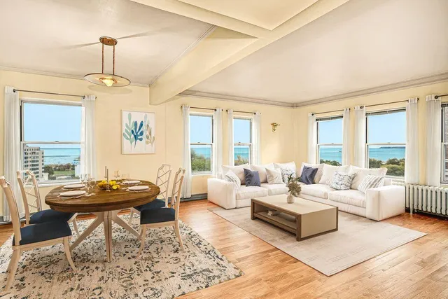 $1,495 | 1028 East Juneau Avenue, Unit 822, Milwaukee, WI 53202