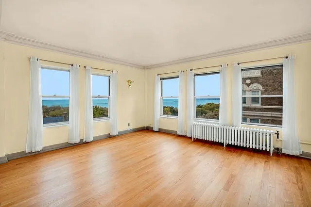 $1,495 | 1028 East Juneau Avenue, Unit 822, Milwaukee, WI 53202