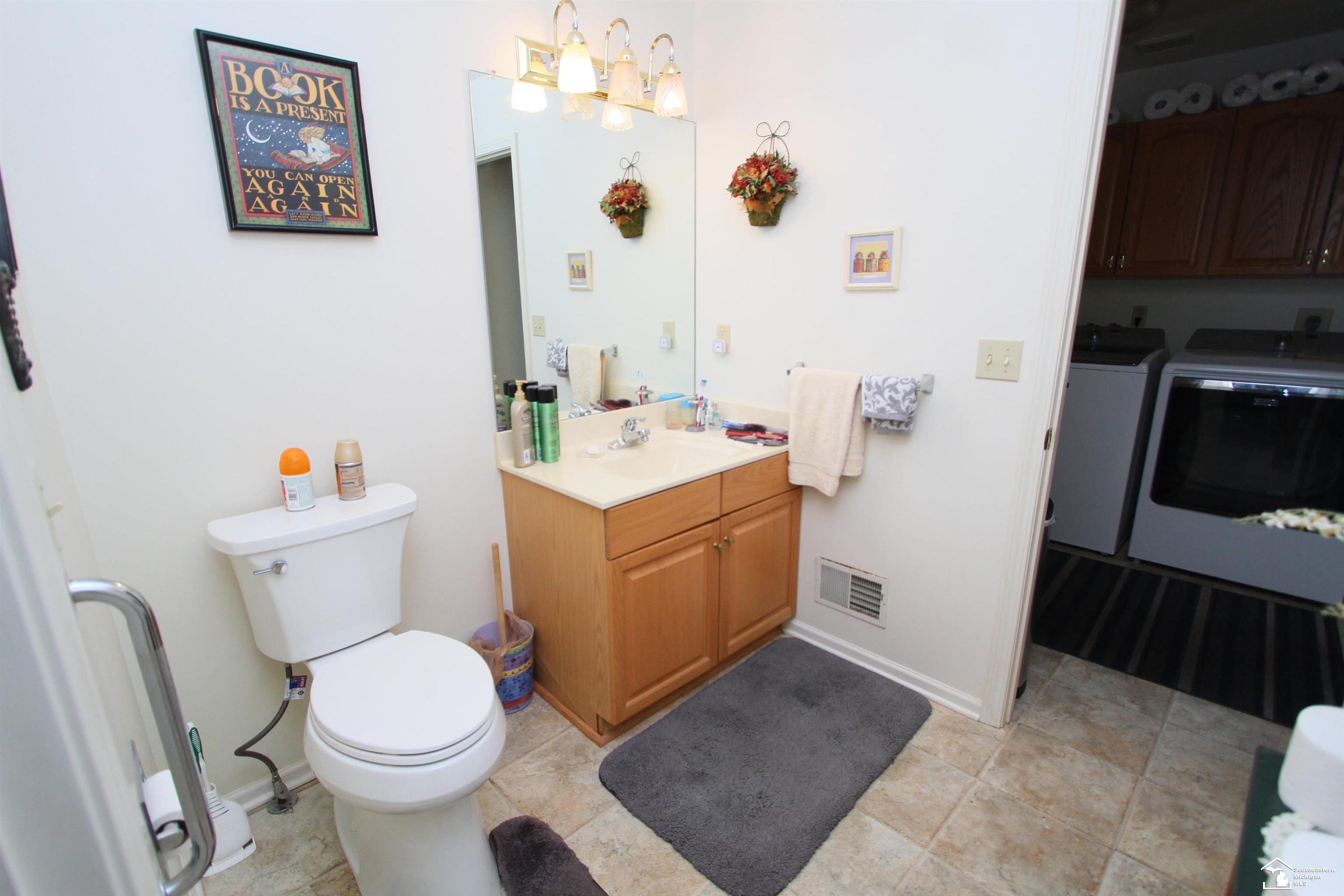 5840 East Dunbar Road, Unit 17 Monroe, MI 48161 - Photo 31 of 39 50134408-9e207891-5efe-4afd-9ddf-77979c72b2d8.JPG