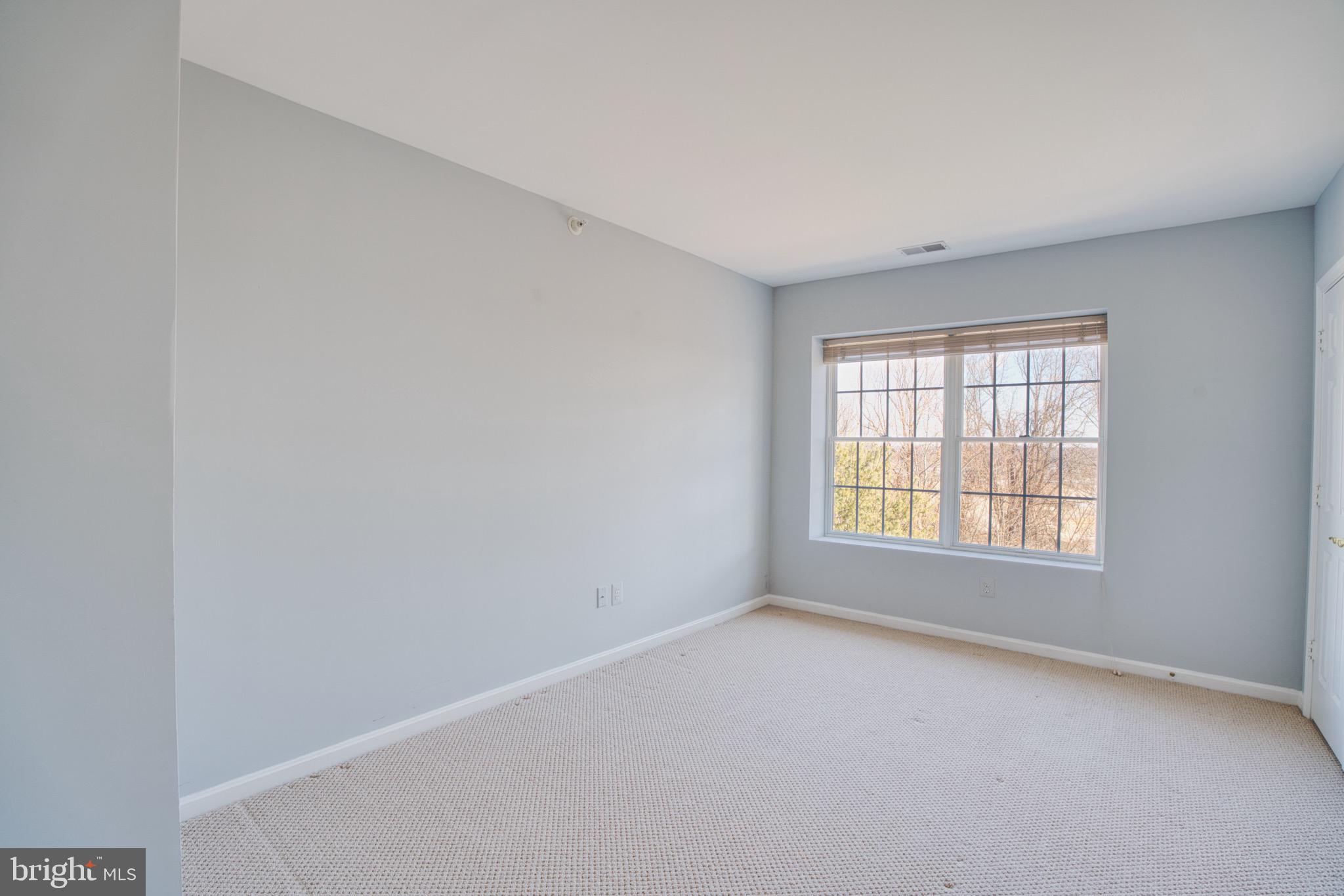 12330 Rosslare Ridge Road, Unit 505 Lutherville-Timonium, MD 21093 - Photo 33 of 45 Hall Bedroom