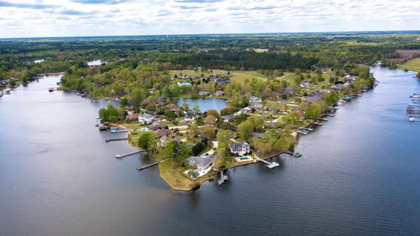 $35,000 | 20 Lake Arbu Drive, Manning, SC 29102