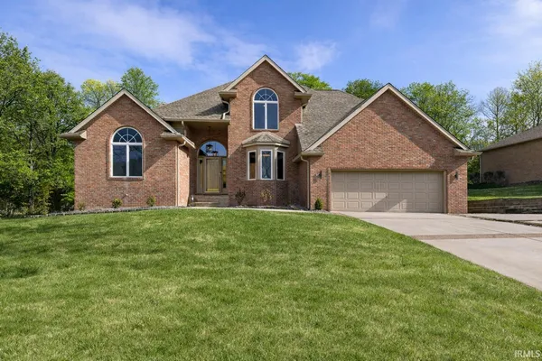 $550,000 | 1314 Hunters Ridge Court, Evansville, IN 47725