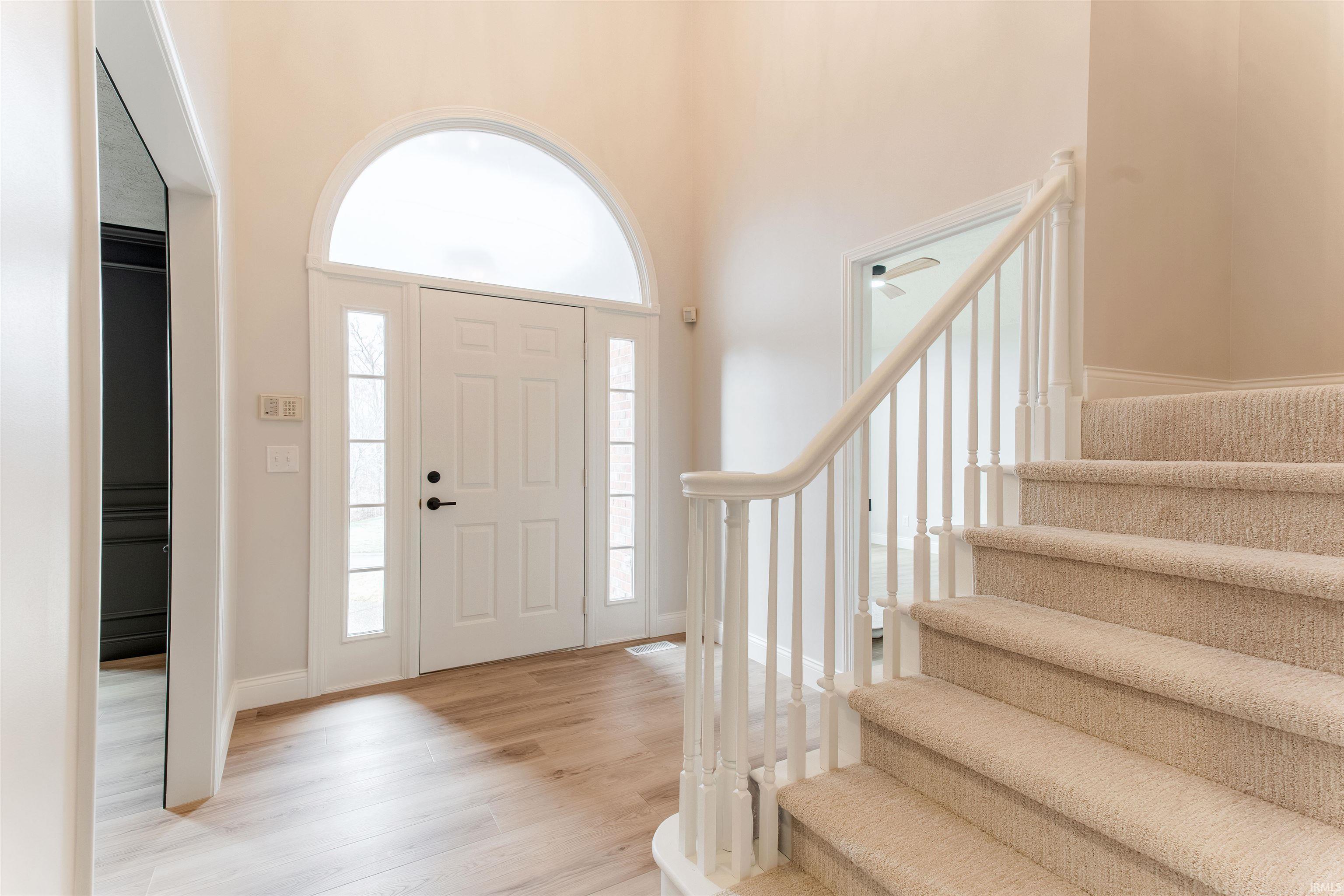 1314 Hunters Ridge Court Evansville, IN 47725 - Photo 2 of 30