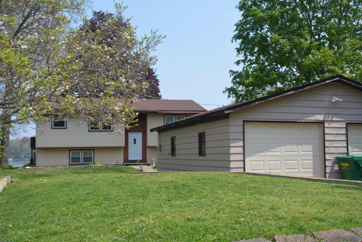 59121 Vernon Road Three Rivers, MI 49093 - Photo 2 of 22 15006786_01