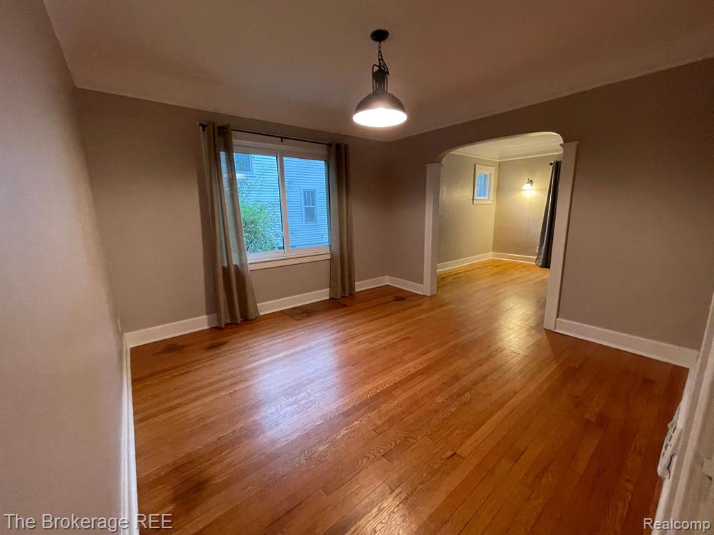 47 Fairwood Boulevard Pleasant Ridge, MI 48069 - Photo 20 of 33
