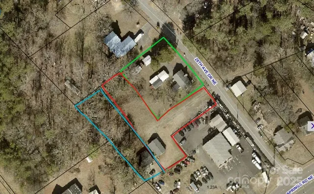 $455,000 | 3210 28th Ave Drive Northeast, Hickory, NC 28601