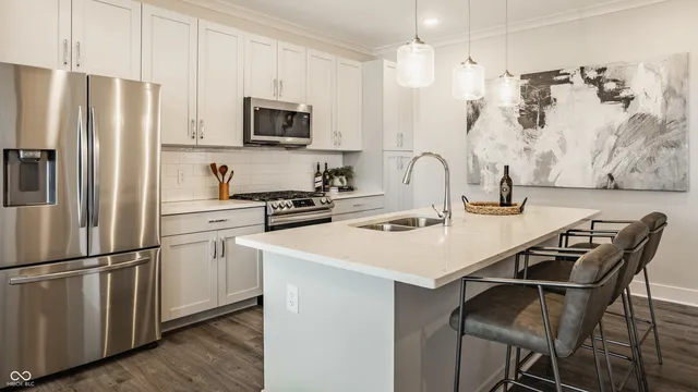 $315,000 | 400 South Meridian Street, Greenwood, IN 46142