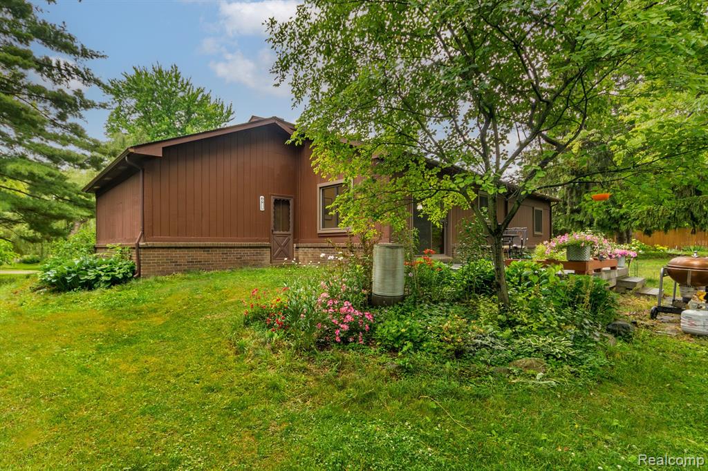 46210 West 11 Mile Road Novi, MI 48374 - Photo 41 of 97