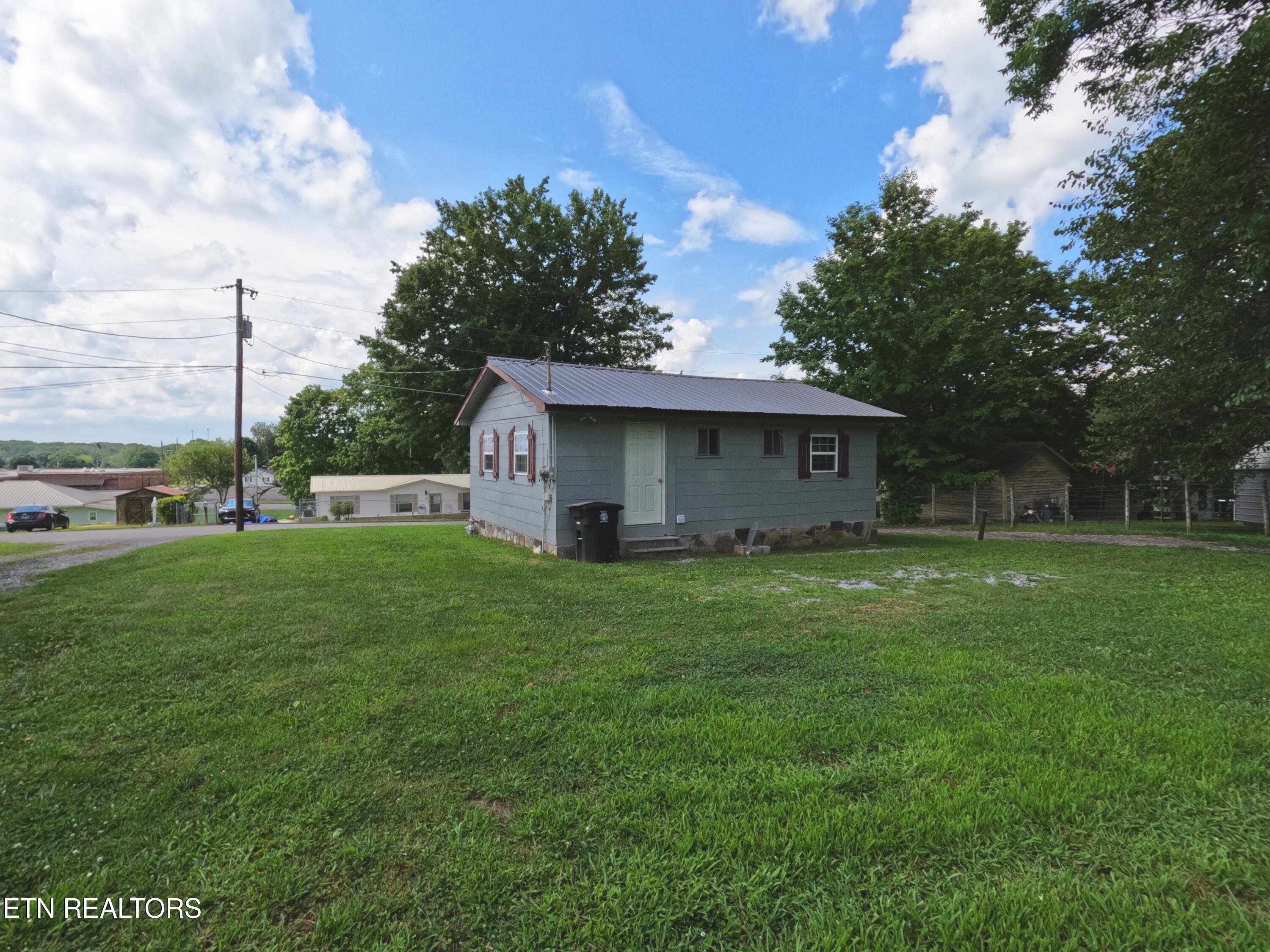 9 Sharp Road Athens, TN 37303 - Photo 2 of 18 EXTERIOR5