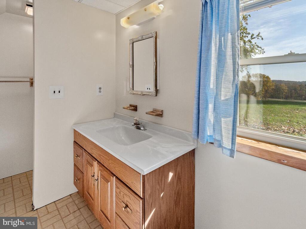 4235 Buffalo Road Mount Airy, MD 21771 - Photo 26 of 37 Gallery Image 26