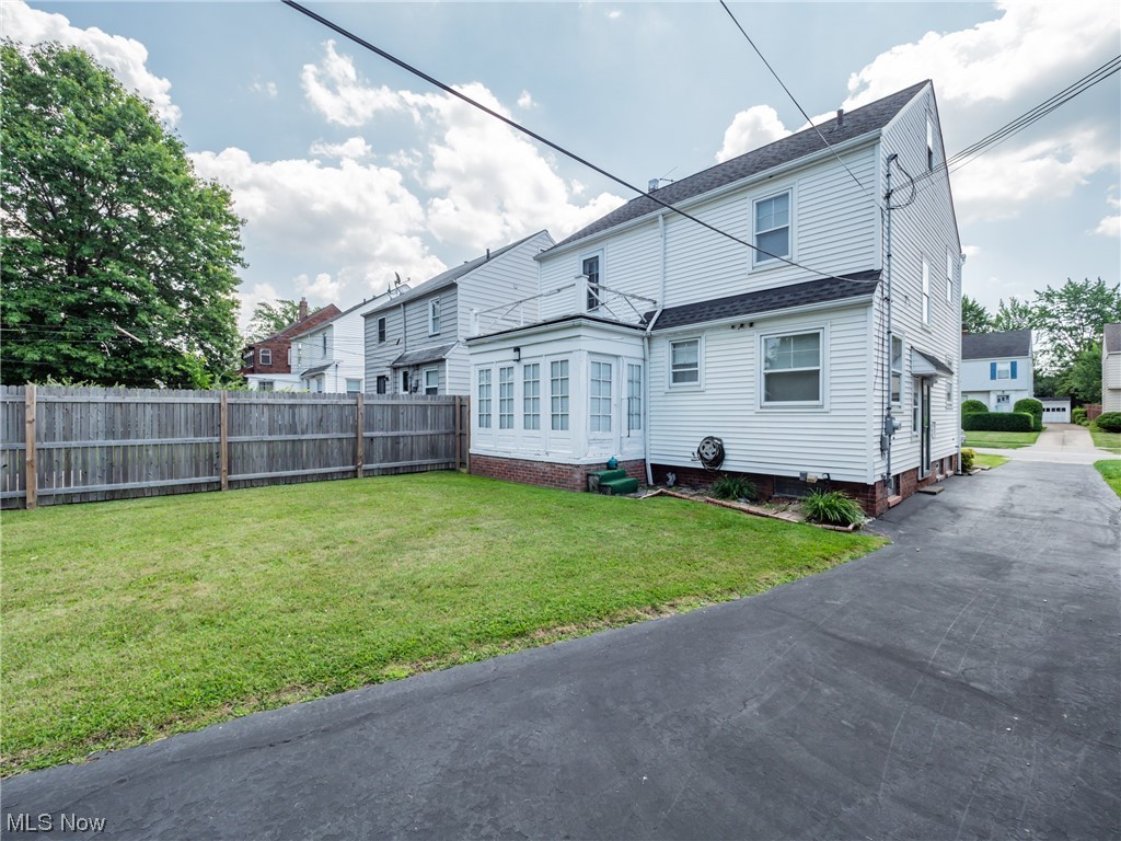 4019 Stilmore Road Cleveland, OH 44121 - Photo 31 of 32 Gallery Image 31