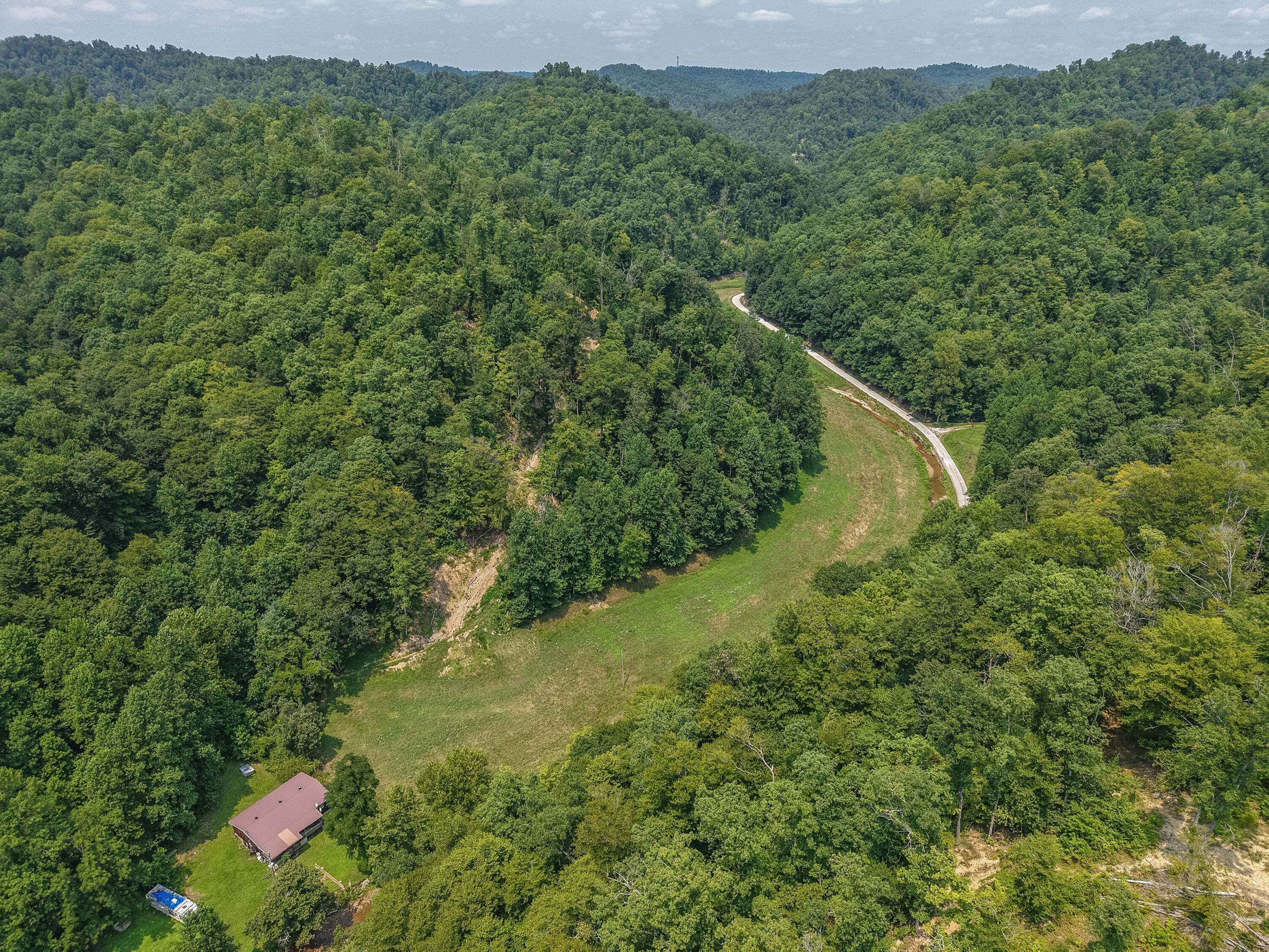 3750 Hunting Creek Road Rousseau, KY 41366 - Photo 9 of 52 DJI_20260727141207_0099_D
