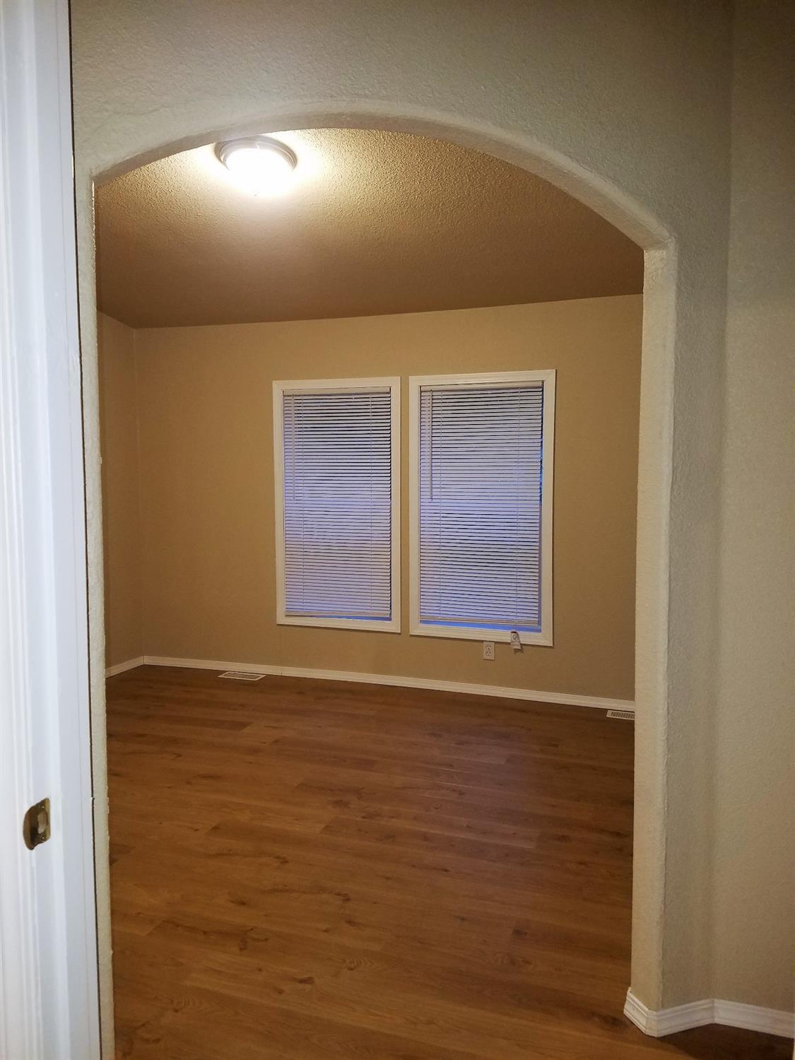551 North Old Stage Road Cave Junction, OR 97523 - Photo 15 of 20 Bonus room west side