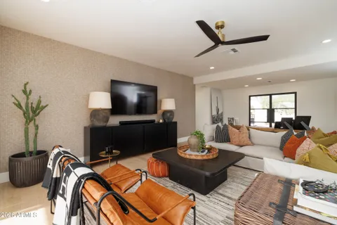 $1,750,000 | 9349 East Calle De Valle Drive, Scottsdale, AZ 85255