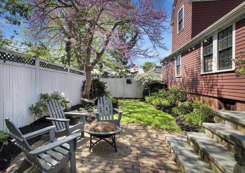 21 Union Street Manchester, MA 01944 - Photo 26 of 29