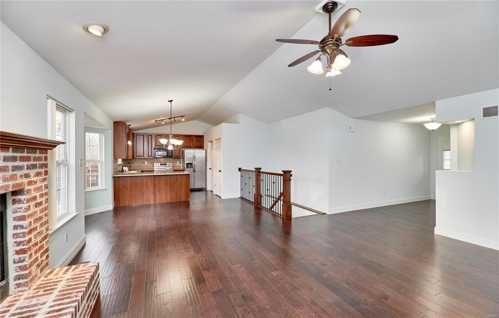 224 Red Leaf Way Wright City, MO 63390 - Photo 6 of 67