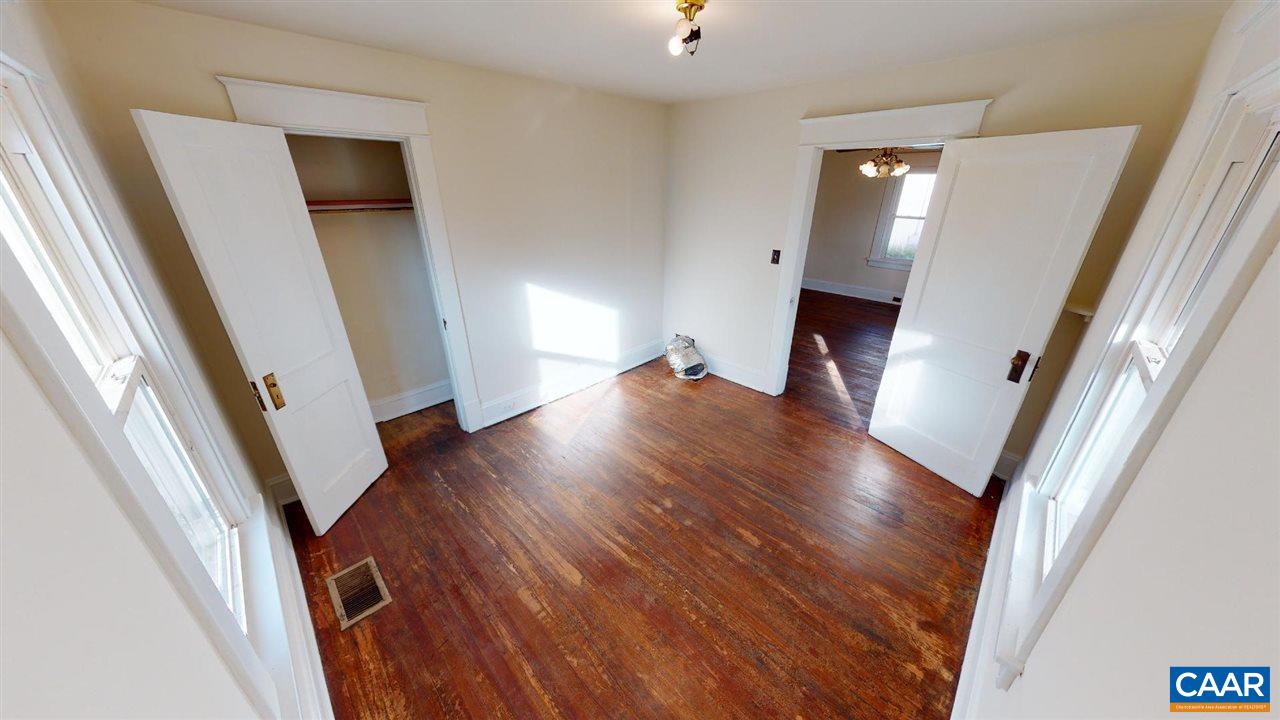 241 Shamrock Road Charlottesville, VA 22903 - Photo 5 of 24 wooden floor in a gallery