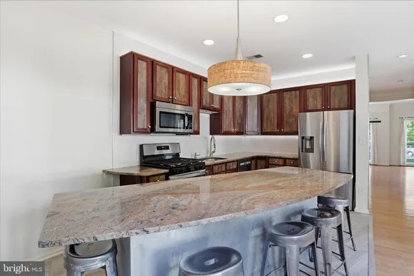 $4,200 | 9157 Stonegarden Drive, Lorton, VA 22079