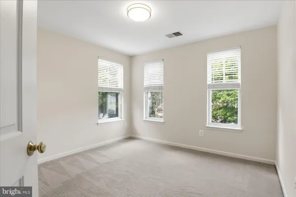 $4,200 | 9157 Stonegarden Drive, Lorton, VA 22079