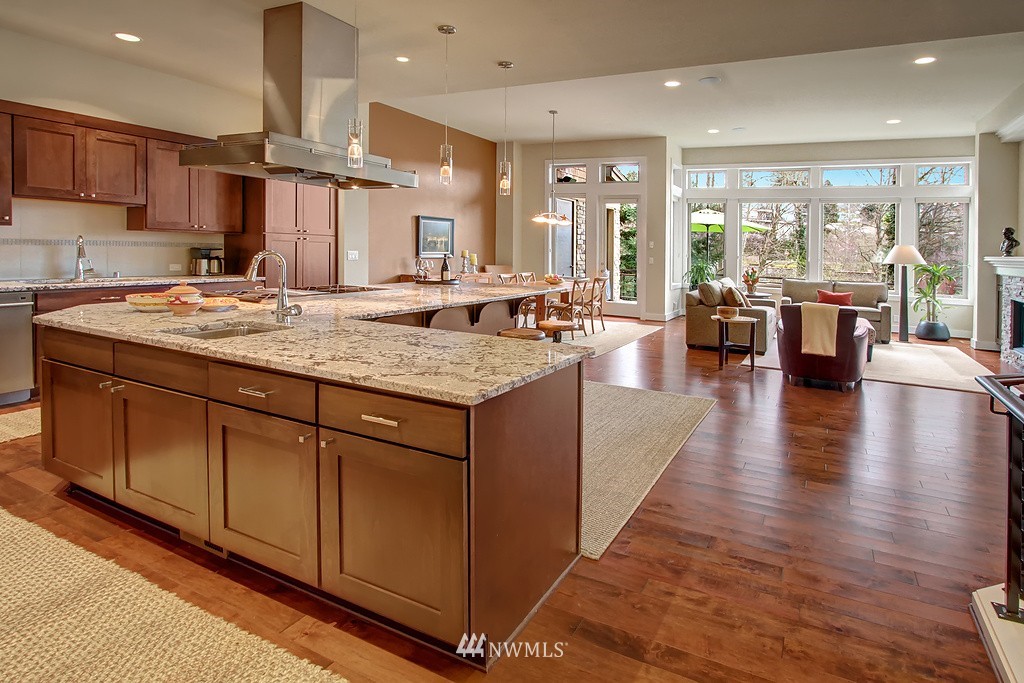 1111 North 41st Place Renton, WA 98056 - Photo 4 of 22