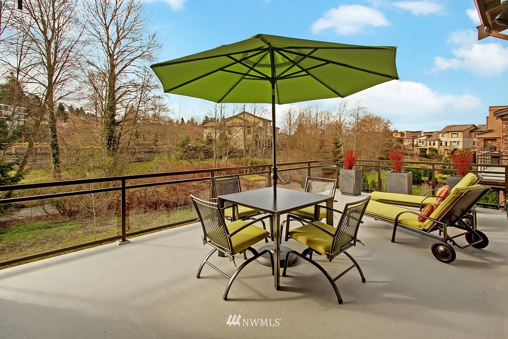 1111 North 41st Place Renton, WA 98056 - Photo 7 of 22