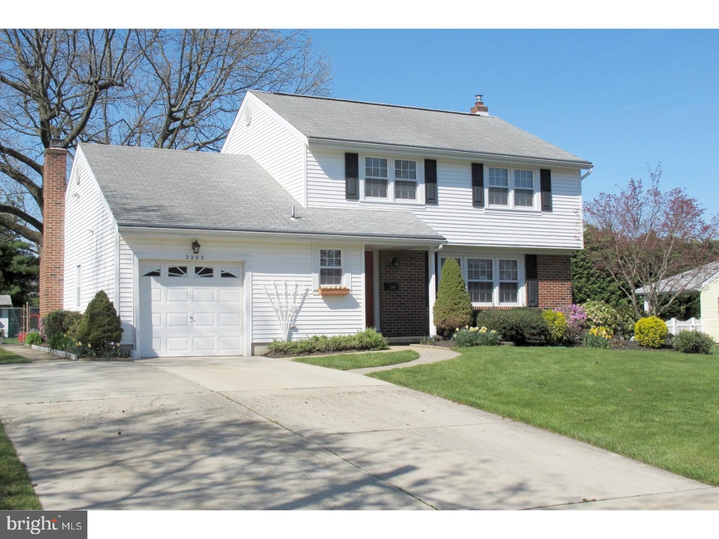 2202 Yellowstone Road Riverton, NJ 08077 - Photo 1 of 22 Exterior