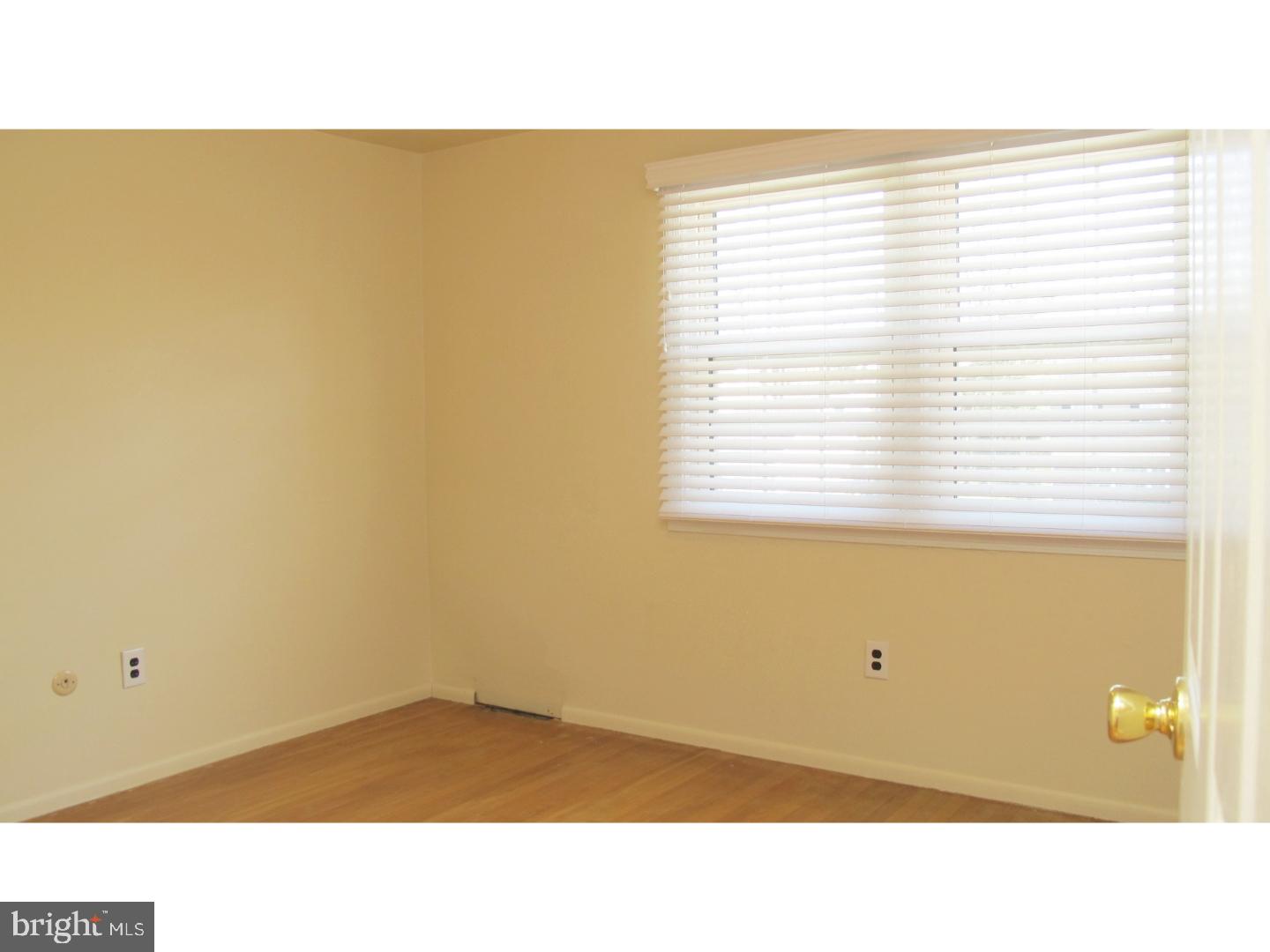 2202 Yellowstone Road Riverton, NJ 08077 - Photo 17 of 22 Bedroom 3