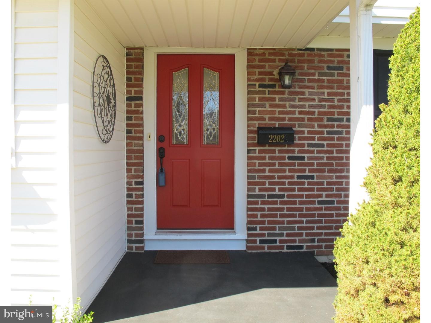 2202 Yellowstone Road Riverton, NJ 08077 - Photo 3 of 22 Exterior Front