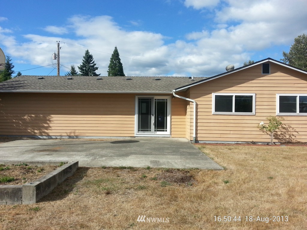 4333 Northeast 10th Place Renton, WA 98059 - Photo 10 of 11 Gallery Image 10