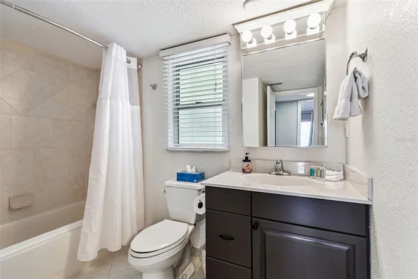 a view of a walk in closet