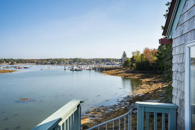 $2,495,000 | 17 Bayberry Lane, Tremont, ME 04612