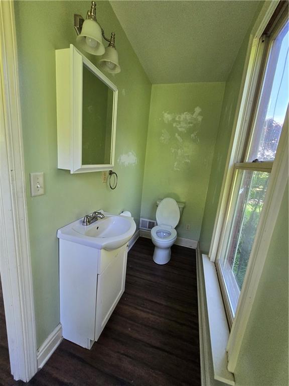 76 Rainey Road Eighty Four, PA 15330 - Photo 5 of 18 a bathroom with a sink and mirror