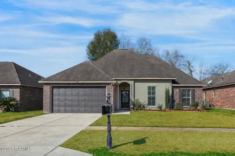 $235,000 | 105 Endicott Drive, Carencro, LA 70520