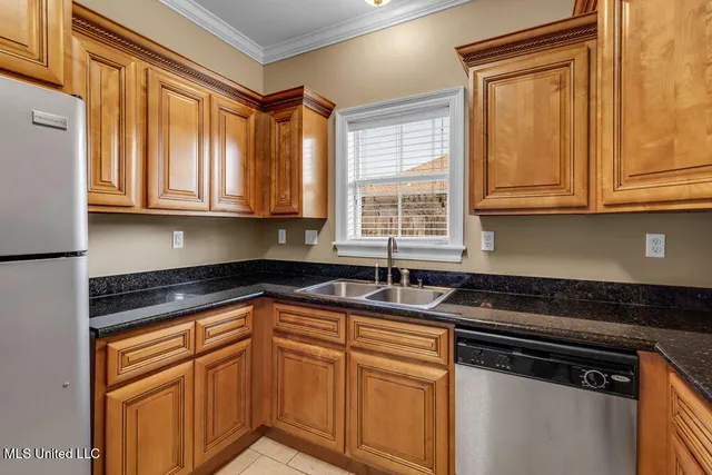 $2,000 | 13727 Fox Hill Drive, Gulfport, MS 39503