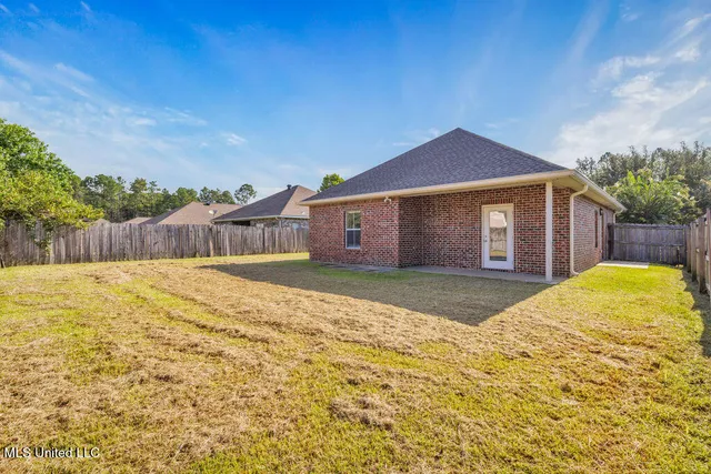 $2,000 | 13727 Fox Hill Drive, Gulfport, MS 39503