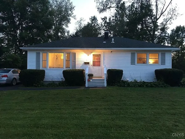 $2,200 | 1318 Ashton Road, Utica, NY 13502