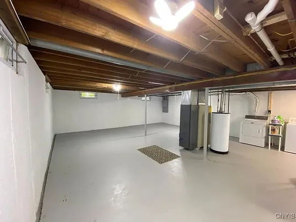 $2,200 | 1318 Ashton Road, Utica, NY 13502