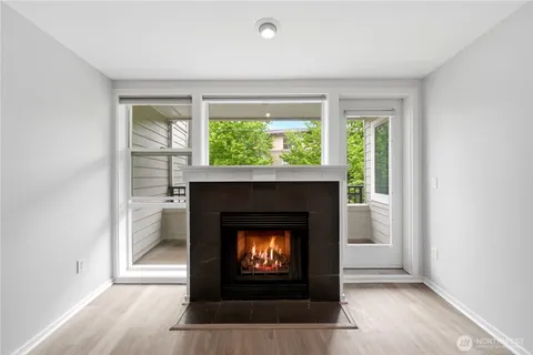 $349,950 | 232 Belmont Avenue East, Unit 202, Seattle, WA 98102