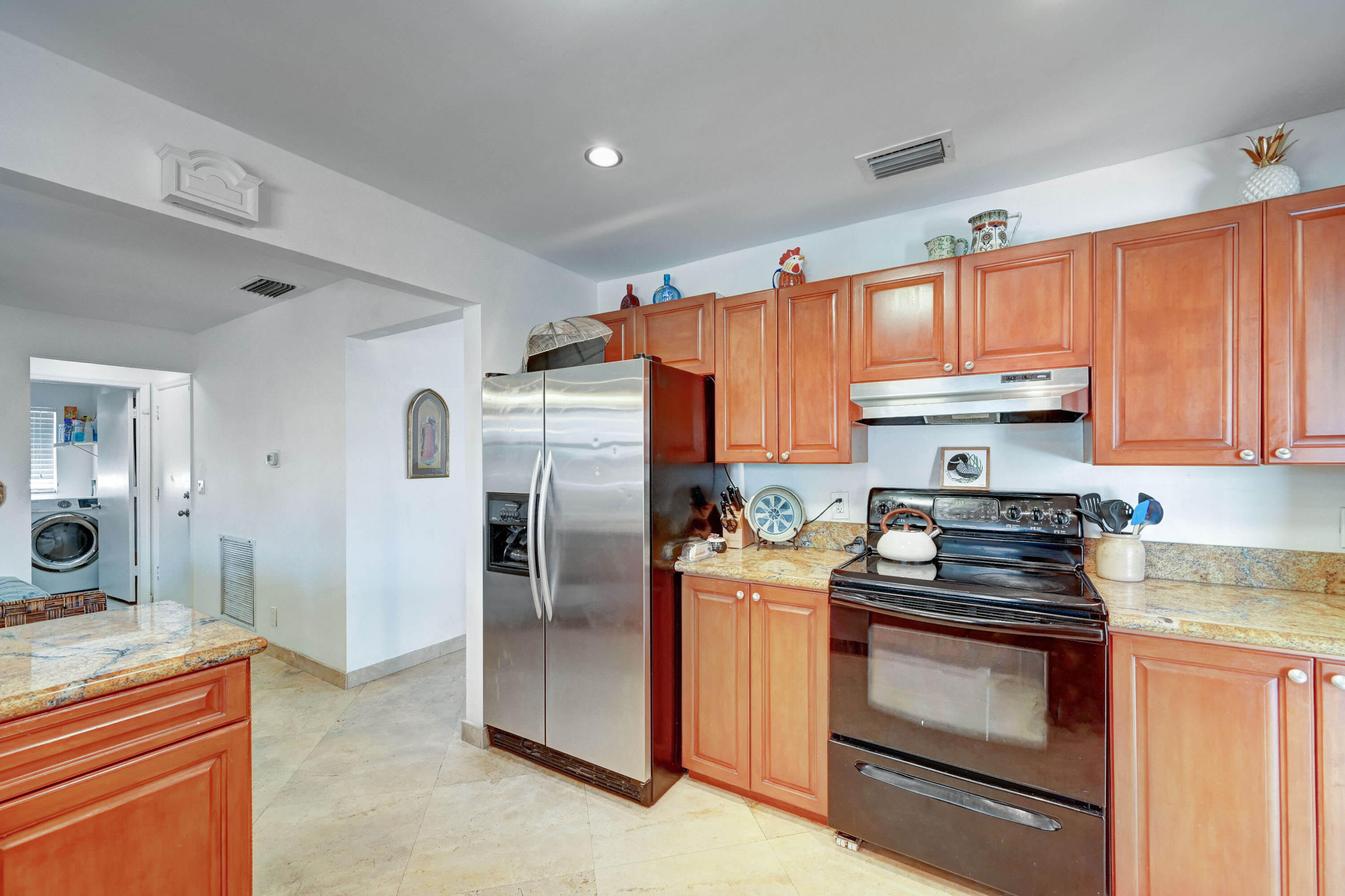 9682 Ohio Place Boca Raton, FL 33434 - Photo 15 of 37 Kitchen