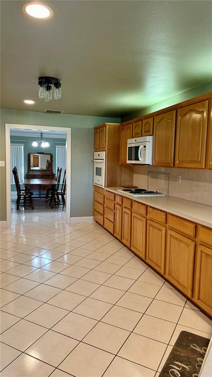 4107 Timberlake Road East Lakeland, FL 33810 - Photo 8 of 33 Gallery Image 8