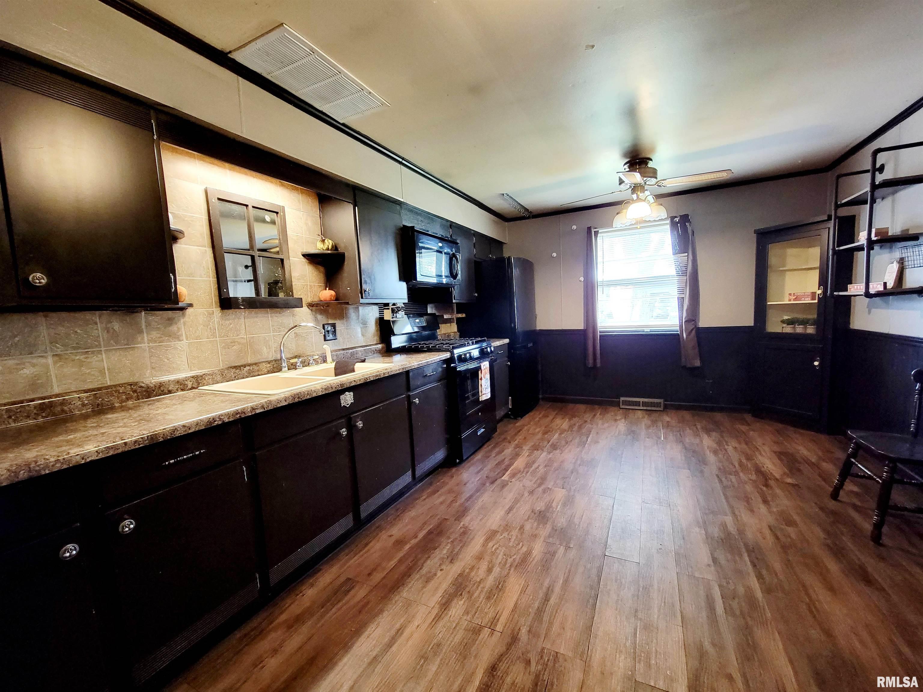 110 Durant Street Morton, IL 61550 - Photo 13 of 35