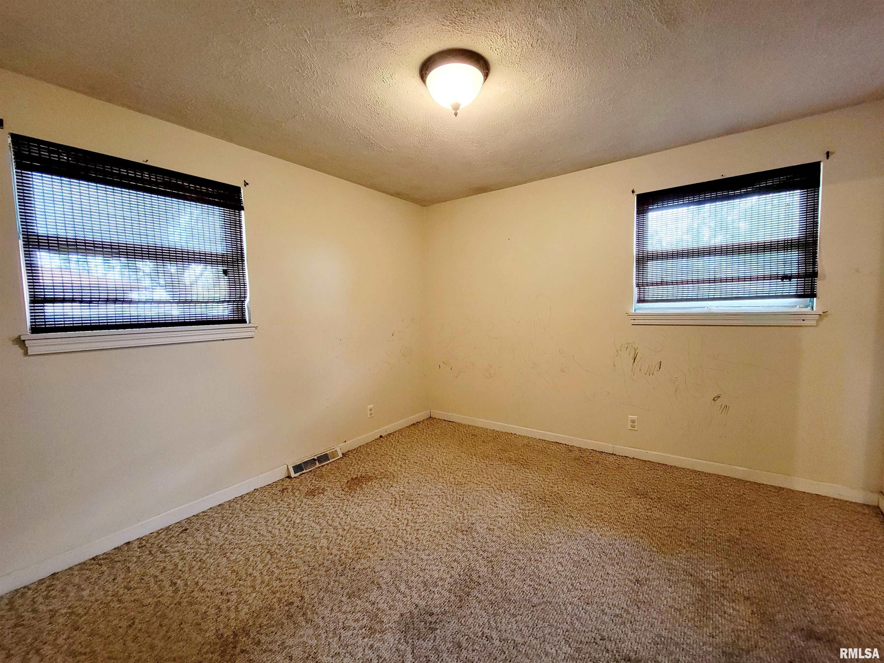 110 Durant Street Morton, IL 61550 - Photo 17 of 35