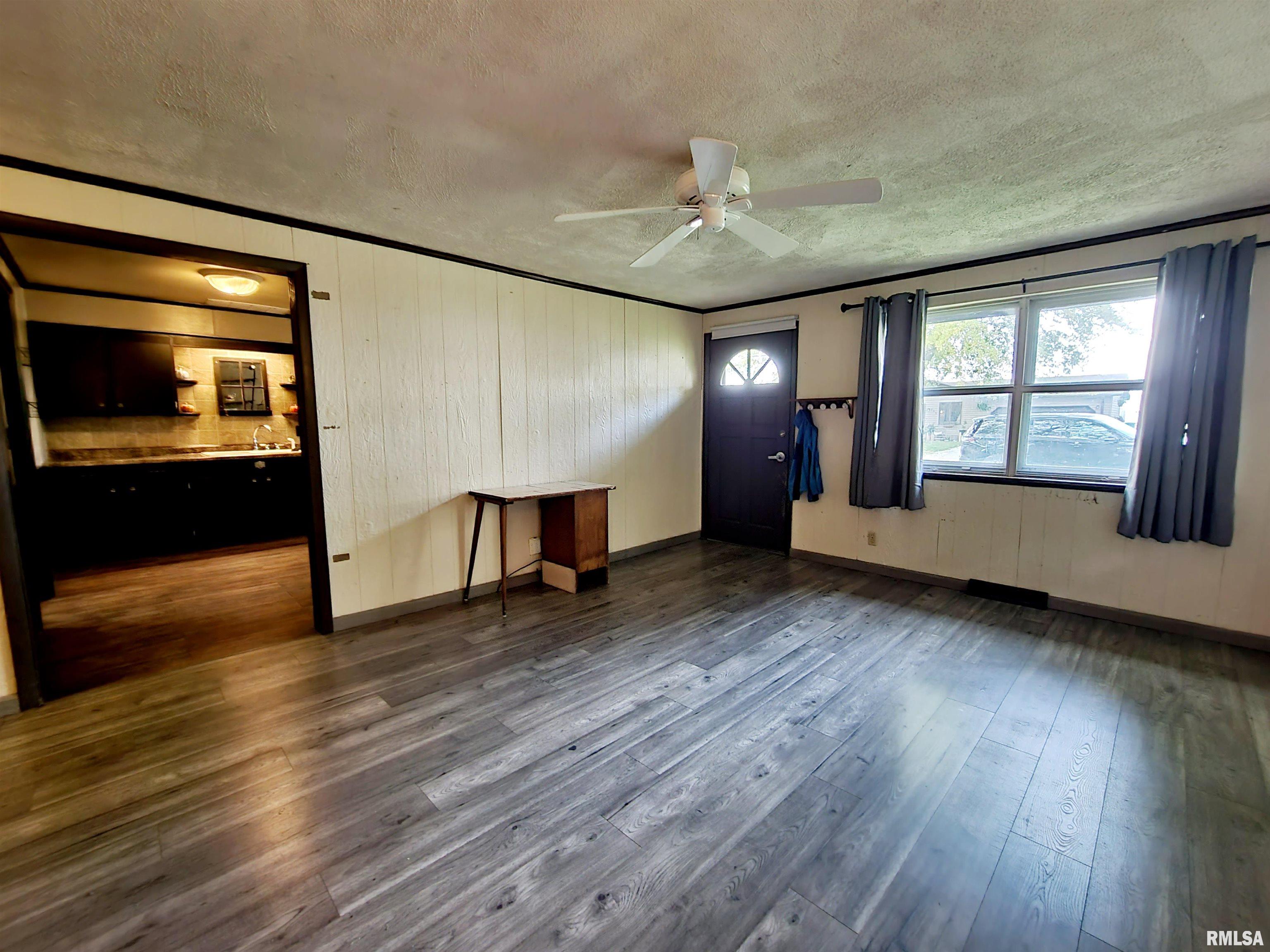 110 Durant Street Morton, IL 61550 - Photo 8 of 35