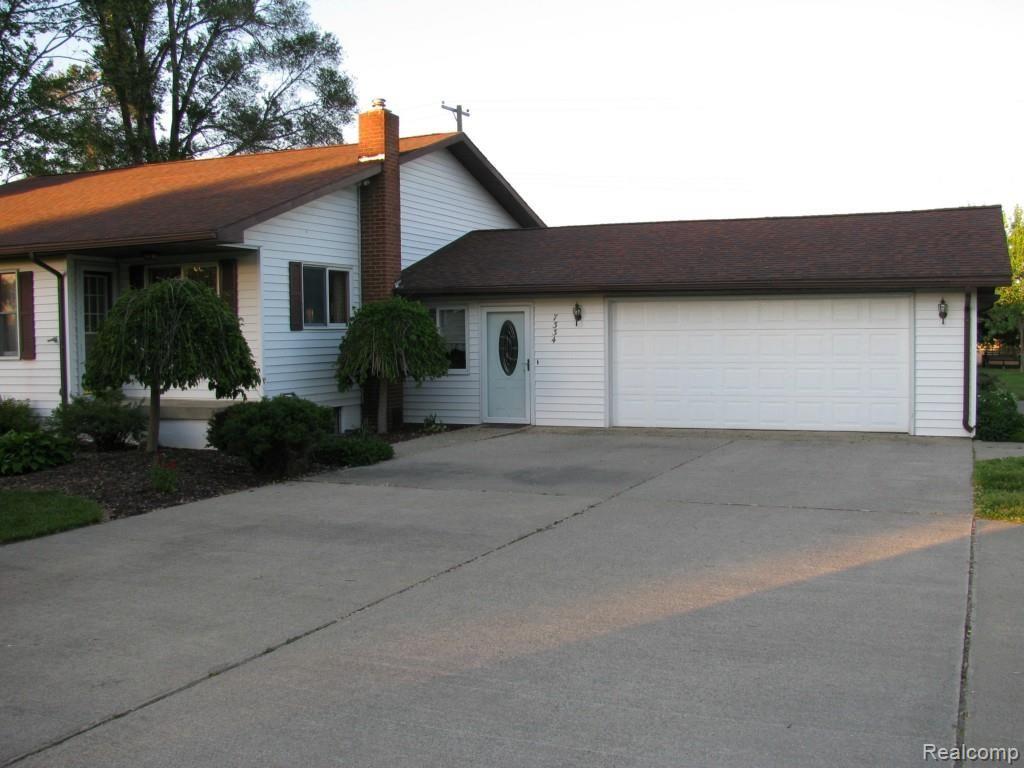 7334 North Lapeer Road Fostoria, MI 48435 - Photo 6 of 23 IMG_1367.jpg